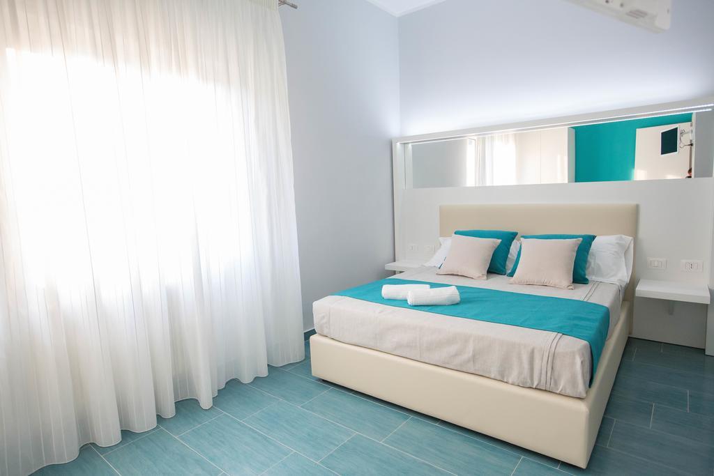 B&B Olas Del Mar チェファル 部屋 写真